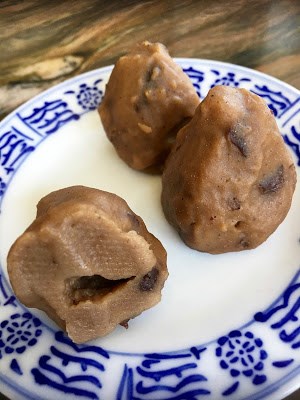  Chestnut thimbles (Lìzĭ wōwōtóuer  / 栗子窩窩頭兒)