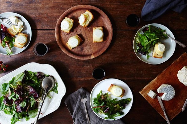 Chèvre chaud with mixed greens