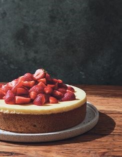 Chevre cheesecake with fresh berries