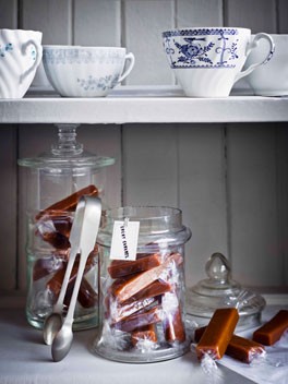 Chewy caramels