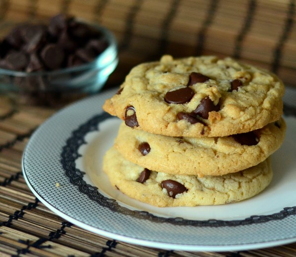 Chewy chocolate chip cookies