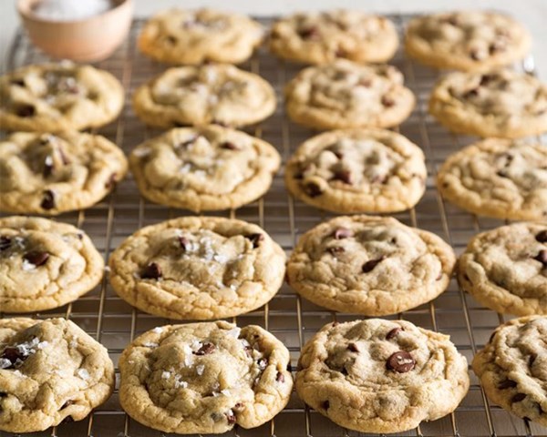 Chewy chocolate chip cookies