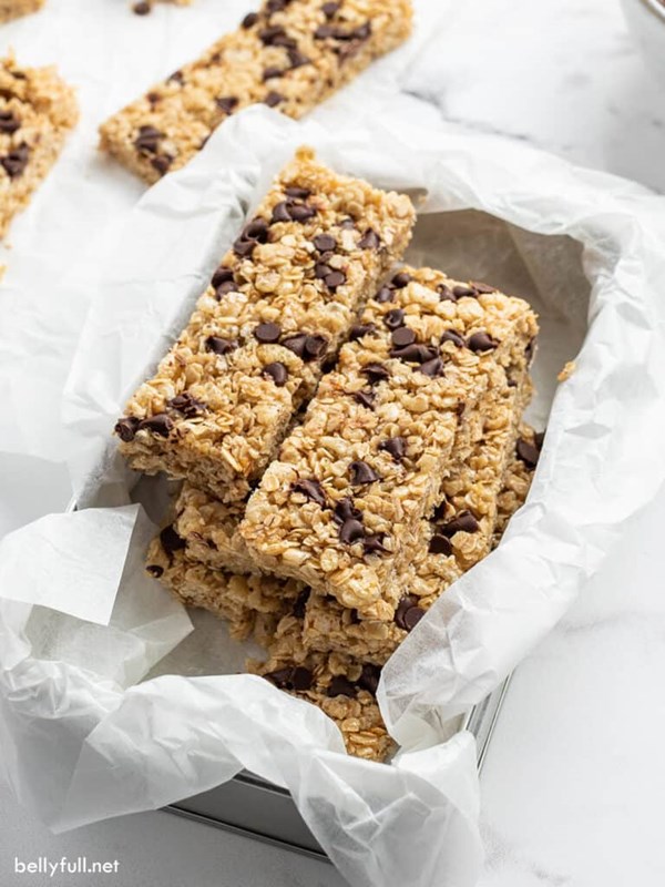 Chewy chocolate chip granola bars