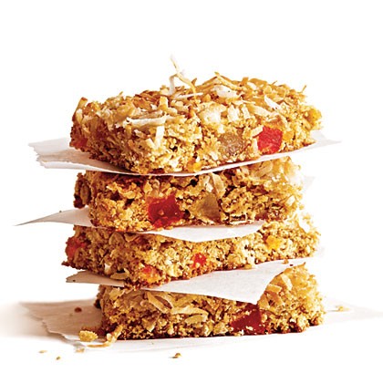 Chewy coconut granola bars