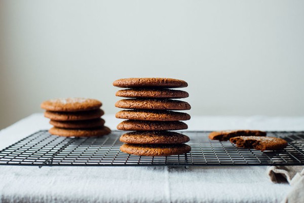 Chewy ginger-molasses cookies