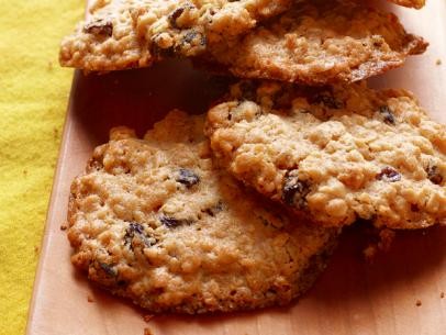 Chewy oatmeal-raisin cookies