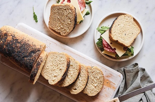 Chewy semolina rye bread