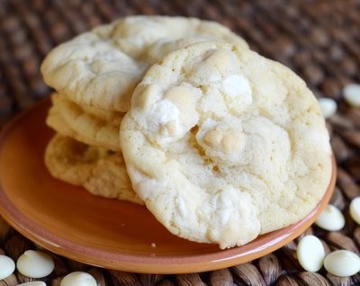 Chewy white chocolate macadamia nut cookies