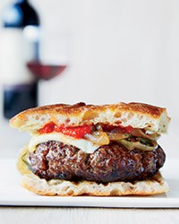 Chianti burgers with caramelized onions