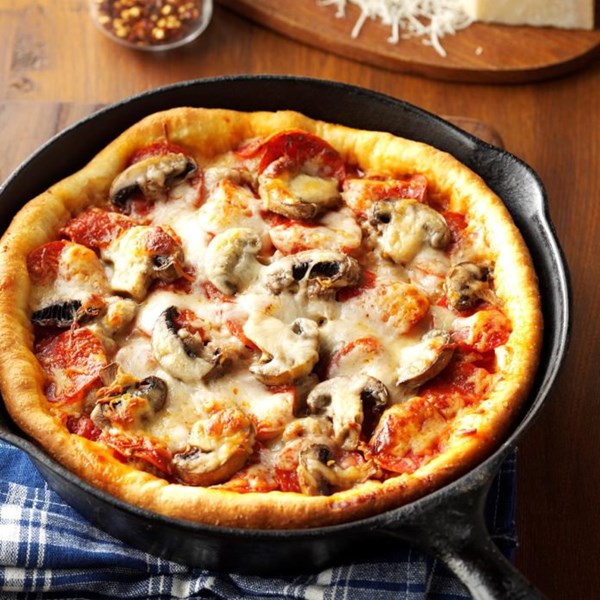 Chicago-style deep-dish pizza