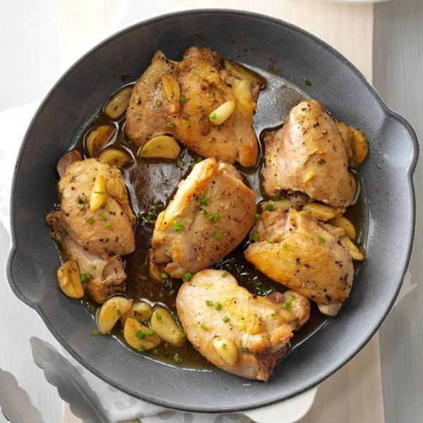 Chicken & garlic with fresh herbs