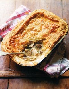 Chicken & mushroom pie