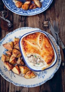 Chicken & mushroom pies 