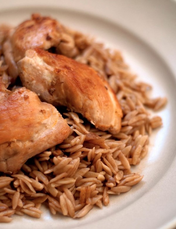 Chicken & orzo (Gershla so pileshko meso)