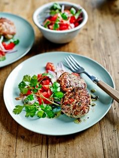 Chicken & spring onion patties with red onion, tomato & coriander salad