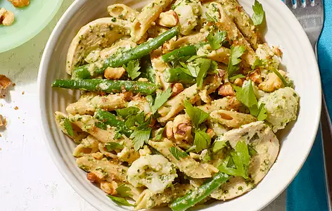 Chicken & vegetable penne with parsley-walnut pesto
