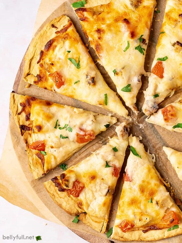 Chicken Alfredo pizza