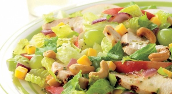 Chicken and apple salad with cheddar cheese and cashews