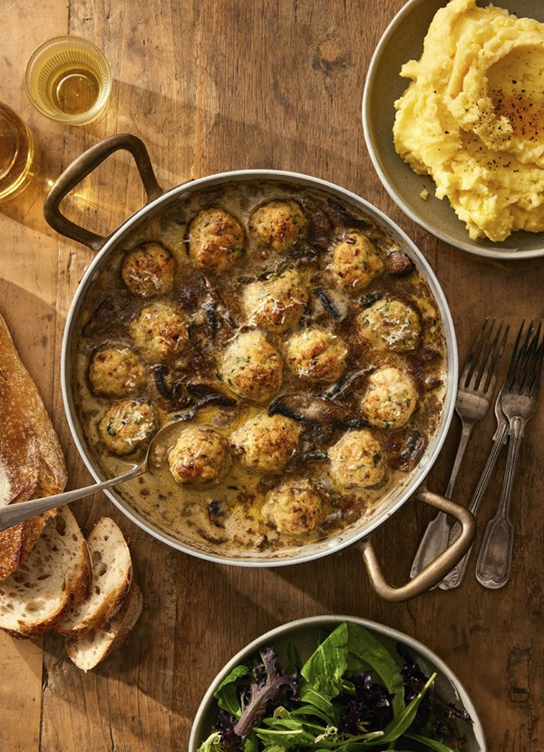 Chicken and bacon meatballs in creamy mushrooms sauce
