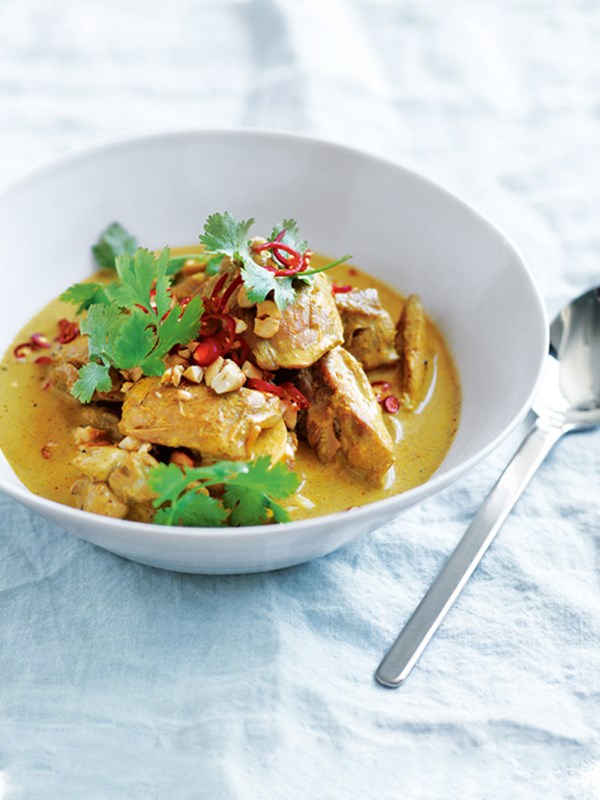 Chicken and cashew massaman curry