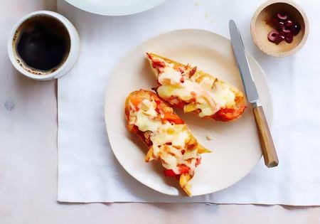 Chicken and cheddar melt