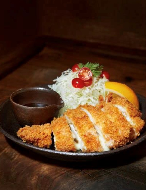 Chicken and cheese katsu (Chiizu torikatsu)