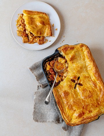 Chicken and chorizo pie
