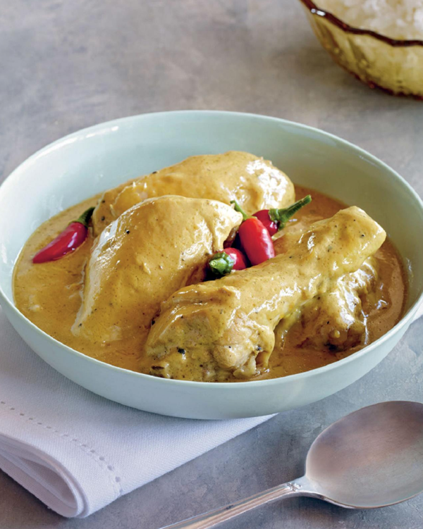 Chicken and coconut milk adobo (Adobong manok sa gata)