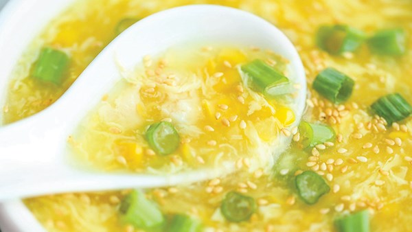 Chicken and corn egg drop soup