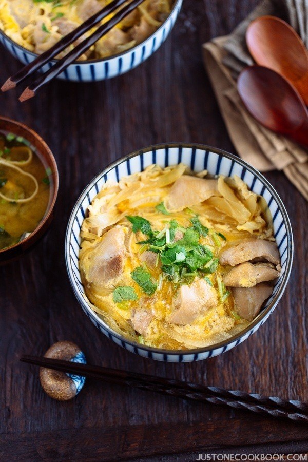 Chicken and egg bowl (Oyakodon / 親子丼)