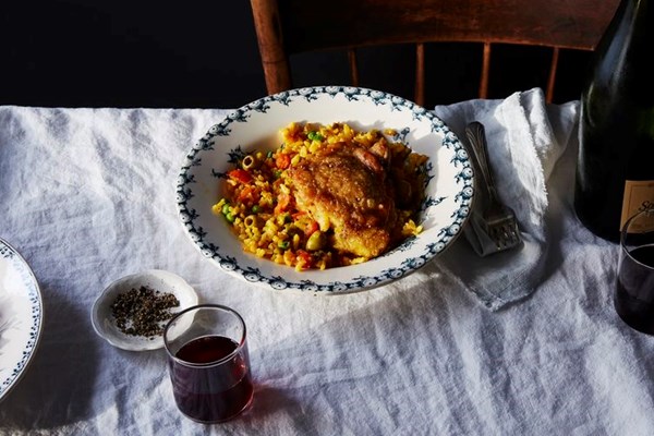 Chicken and green olive paella