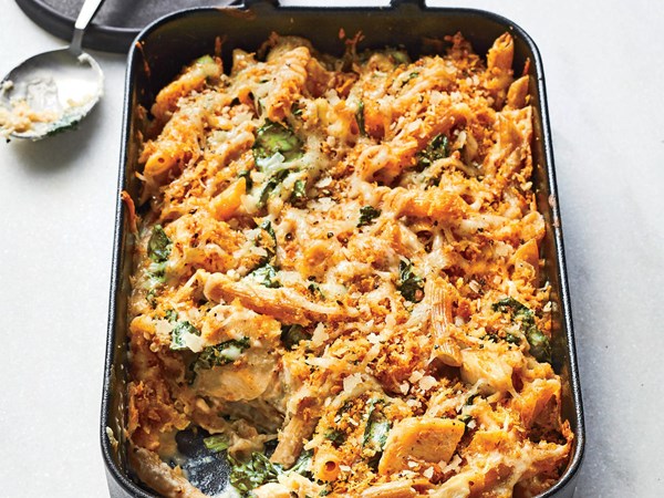 Chicken-and-kale Alfredo bake