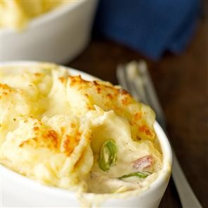 Chicken and leek pot pies