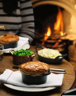 Chicken and mushroom pot pies