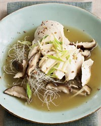 Chicken and noodles in spiced broth