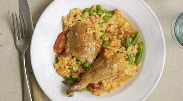 Chicken and rice (Arroz con pollo)
