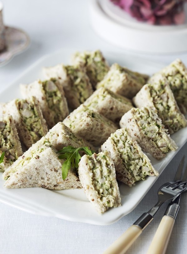 Chicken and rocket mayonnaise sandwiches