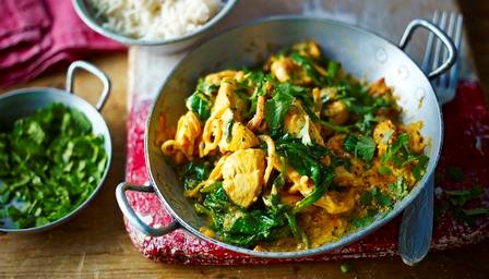 Chicken and spinach balti