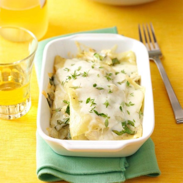Chicken and spinach lasagnas