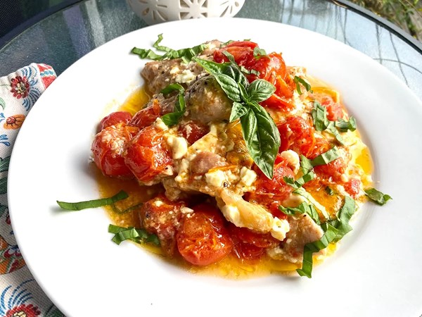 Chicken and tomato packets