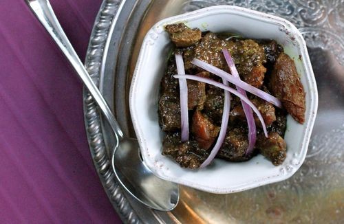 Chicken and walnut stew (Khoresht-e fesenjan)