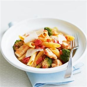 Chicken arrabbiata penne