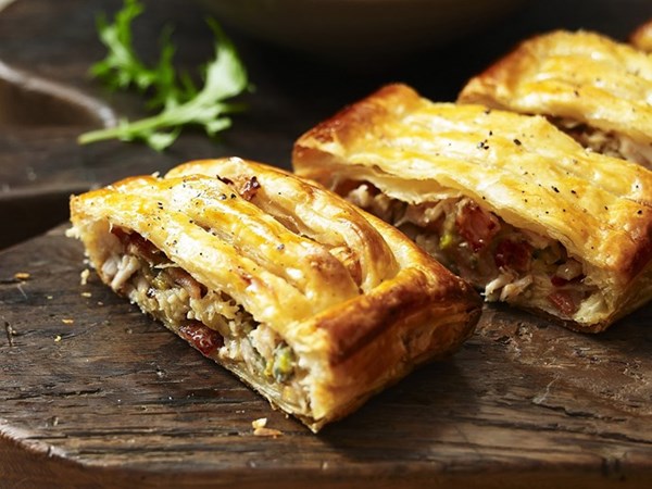 Chicken, bacon & blue cheese jalousie