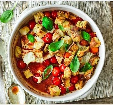 Chicken bake with garlic croutons