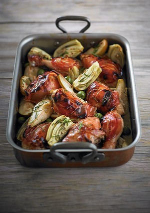 Chicken baked with pears, pancetta, rosemary and fennel