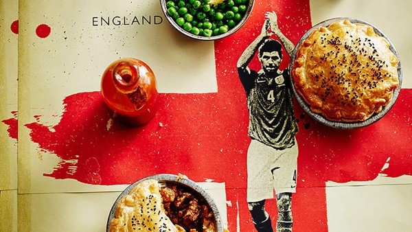 Chicken balti pies