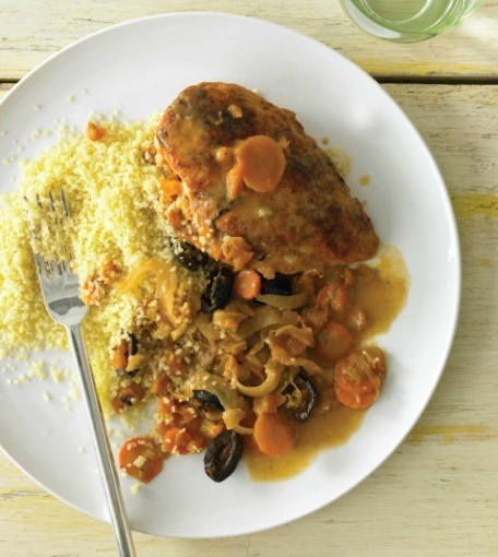 Chicken breasts with fennel, carrots, and couscous