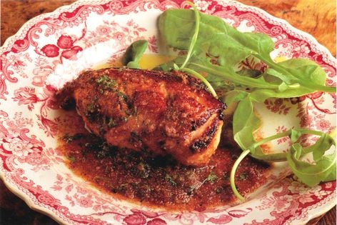 Chicken breasts with walnut aillade