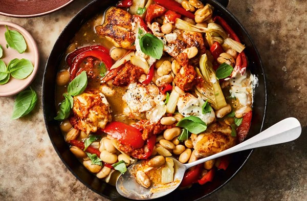 Chicken, butter bean & red pesto bake