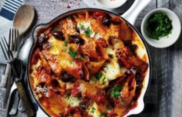 Chicken cacciatore pasta bake